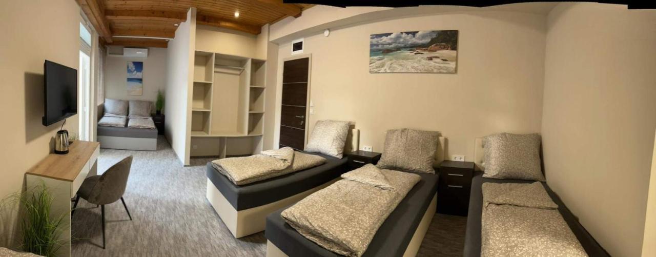 Kinizsi Udvar Apartmanhaz Balatonboglár Εξωτερικό φωτογραφία