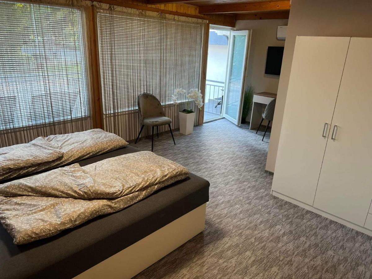Kinizsi Udvar Apartmanhaz Balatonboglár Εξωτερικό φωτογραφία