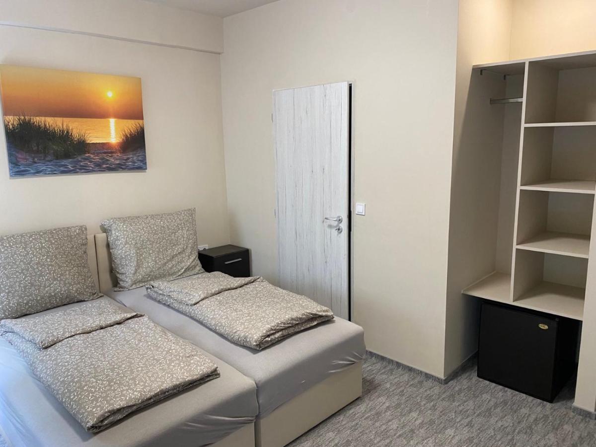 Kinizsi Udvar Apartmanhaz Balatonboglár Εξωτερικό φωτογραφία