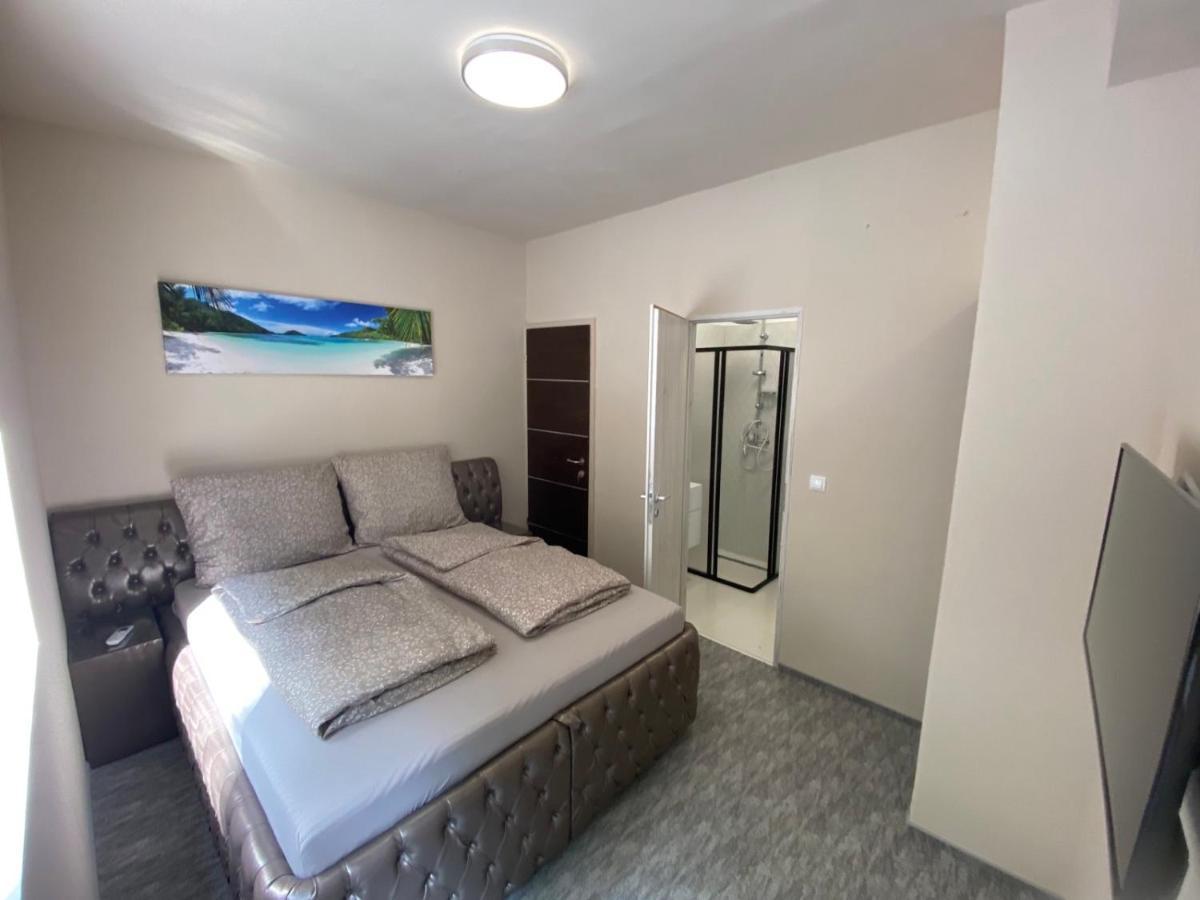 Kinizsi Udvar Apartmanhaz Balatonboglár Εξωτερικό φωτογραφία