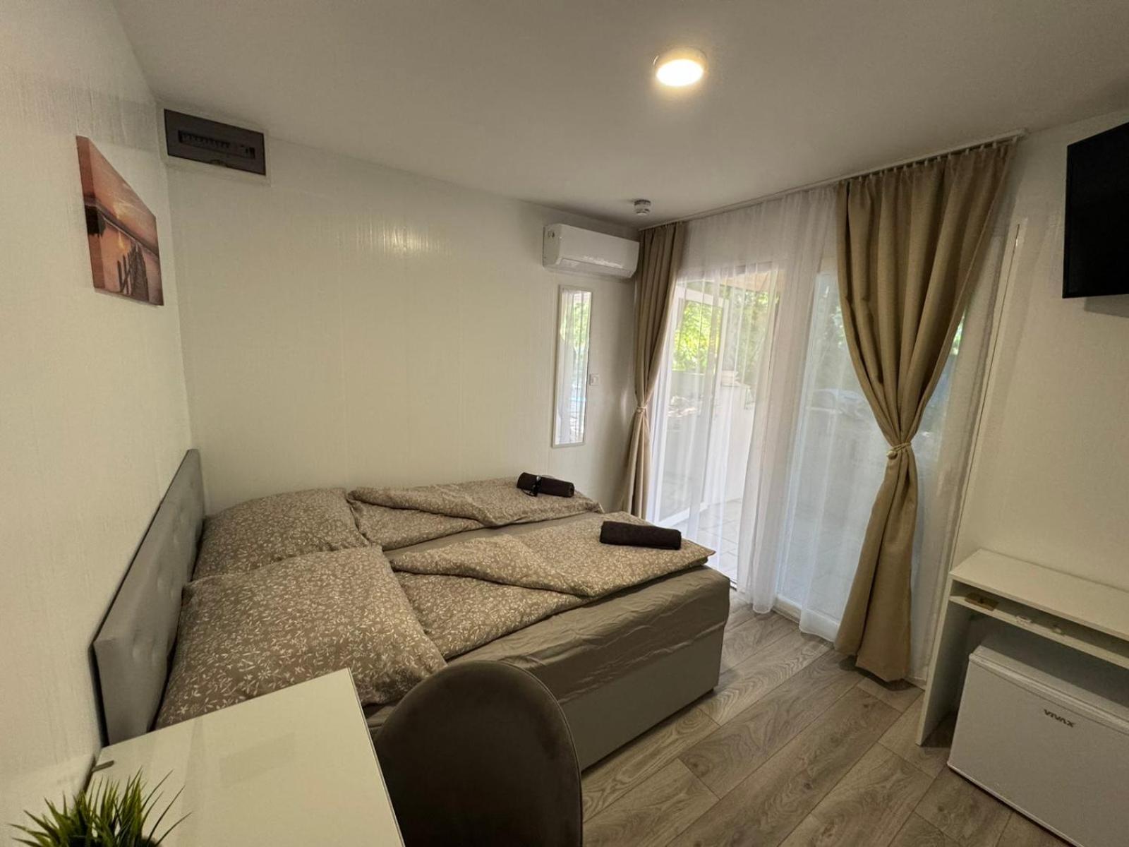 Kinizsi Udvar Apartmanhaz Balatonboglár Εξωτερικό φωτογραφία