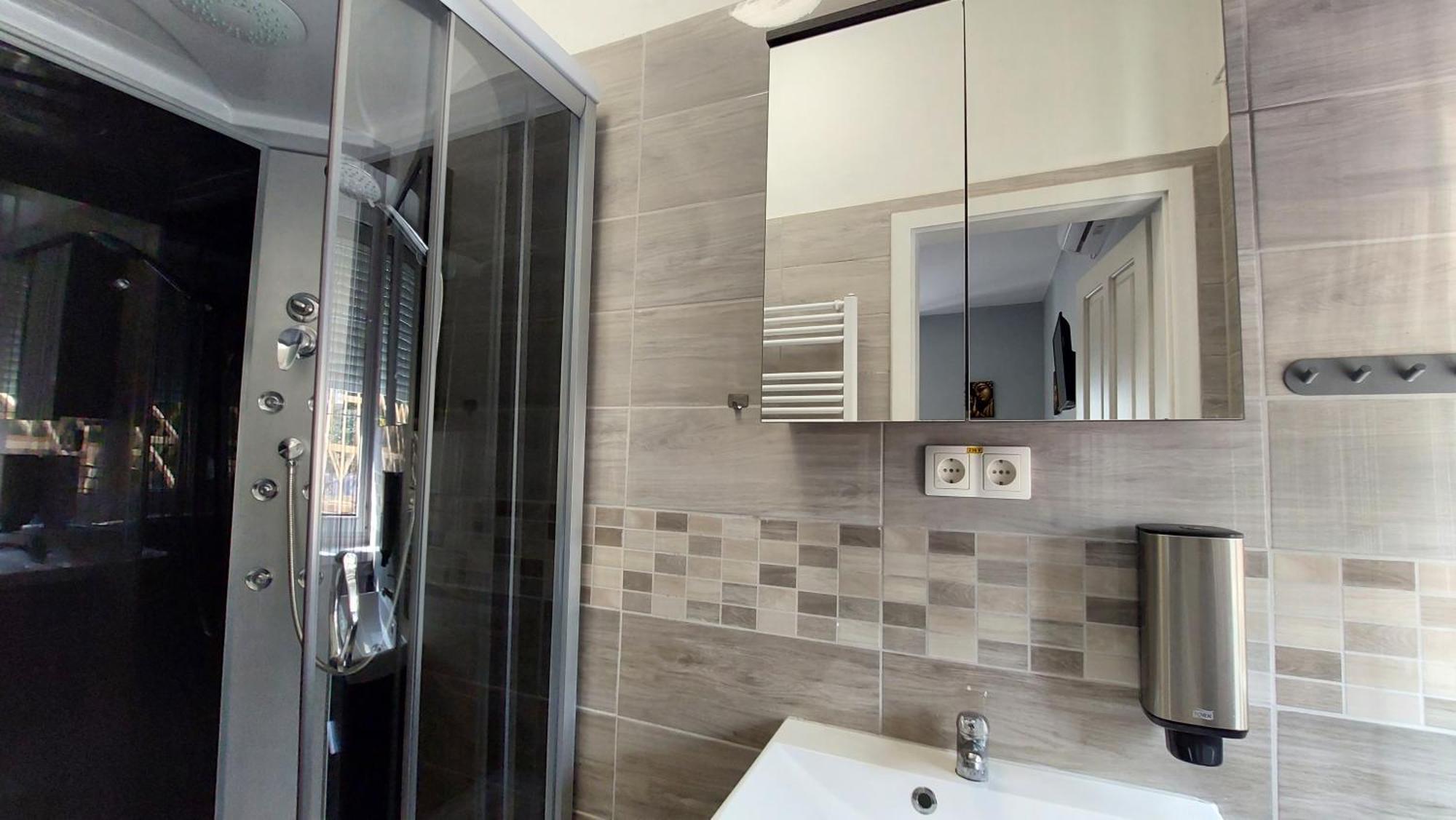 Kinizsi Udvar Apartmanhaz Balatonboglár Εξωτερικό φωτογραφία